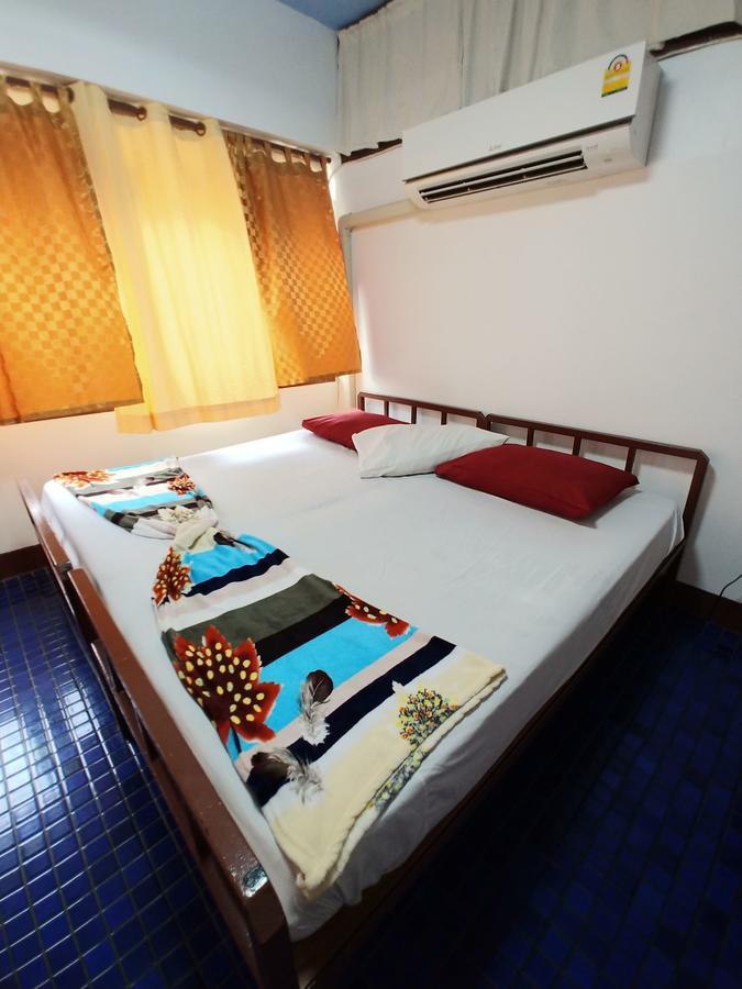 Prasuri Guest House Banguecoque Exterior foto
