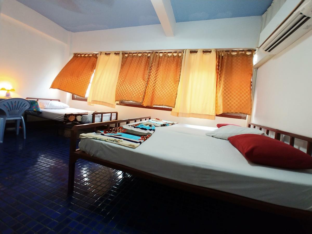 Prasuri Guest House Banguecoque Exterior foto